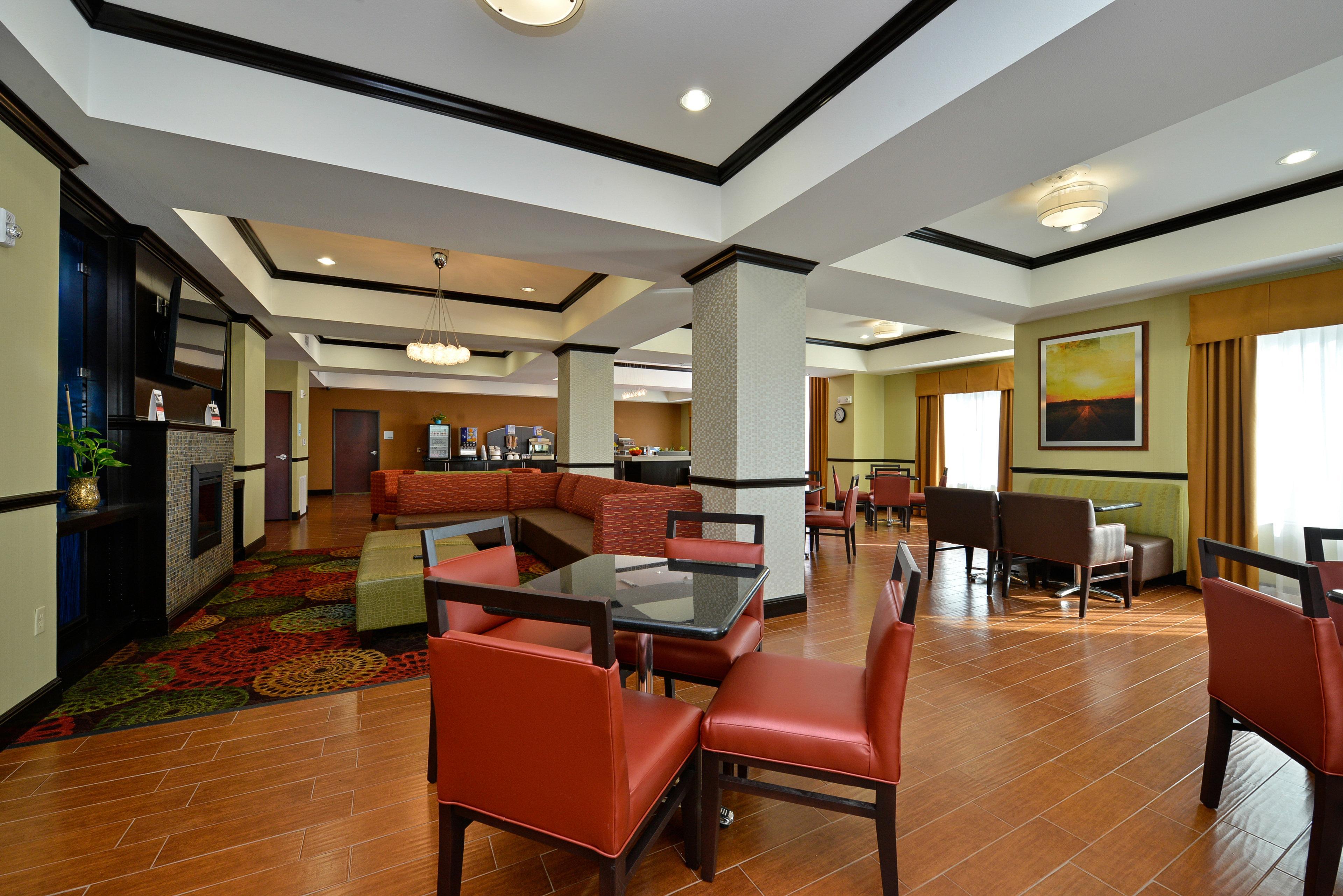 Holiday Inn Express Alva By Ihg Екстер'єр фото
