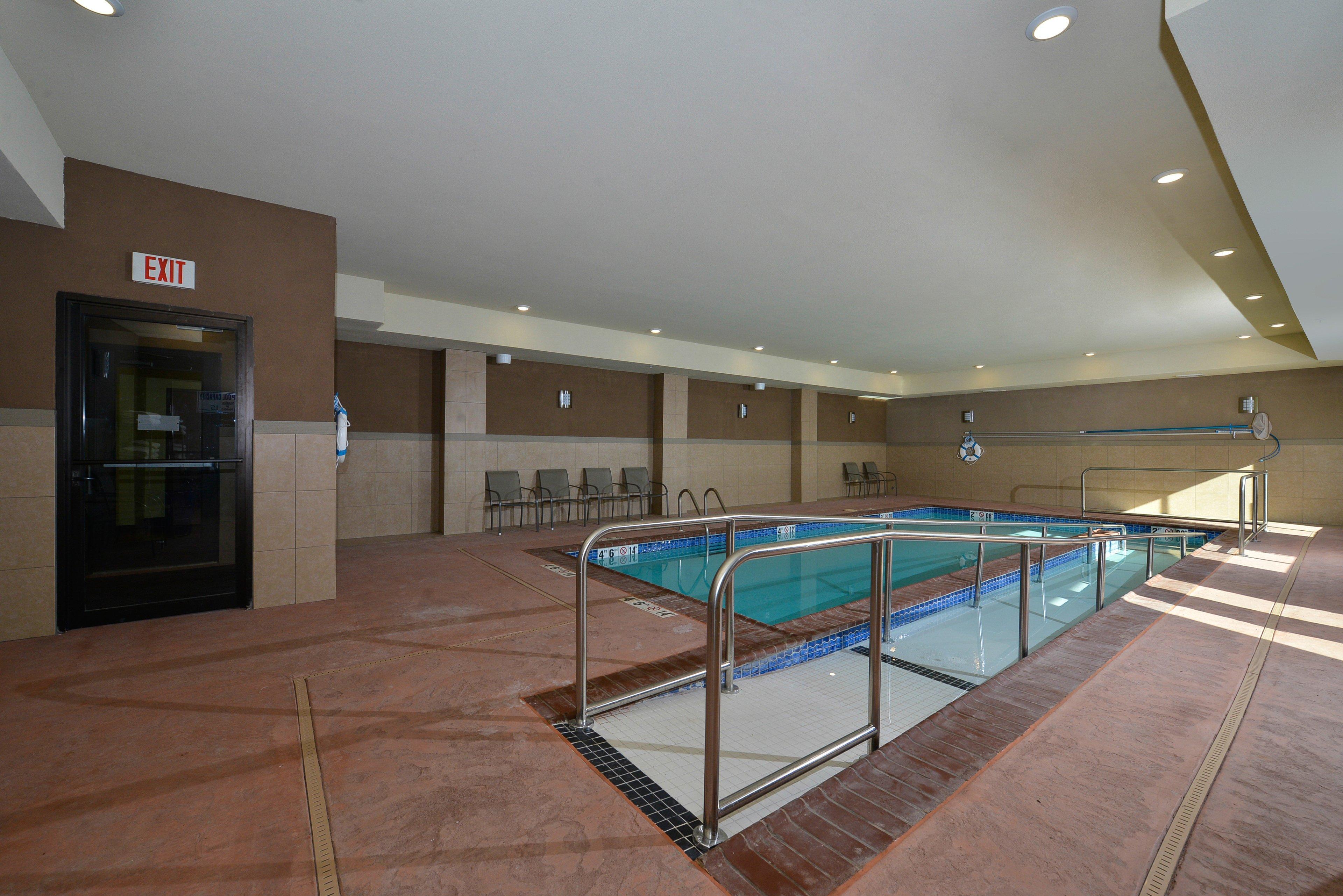 Holiday Inn Express Alva By Ihg Екстер'єр фото